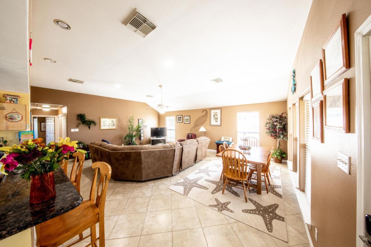 Relax At Our Beach Haven - Pet Friendly Galveston Luaran gambar